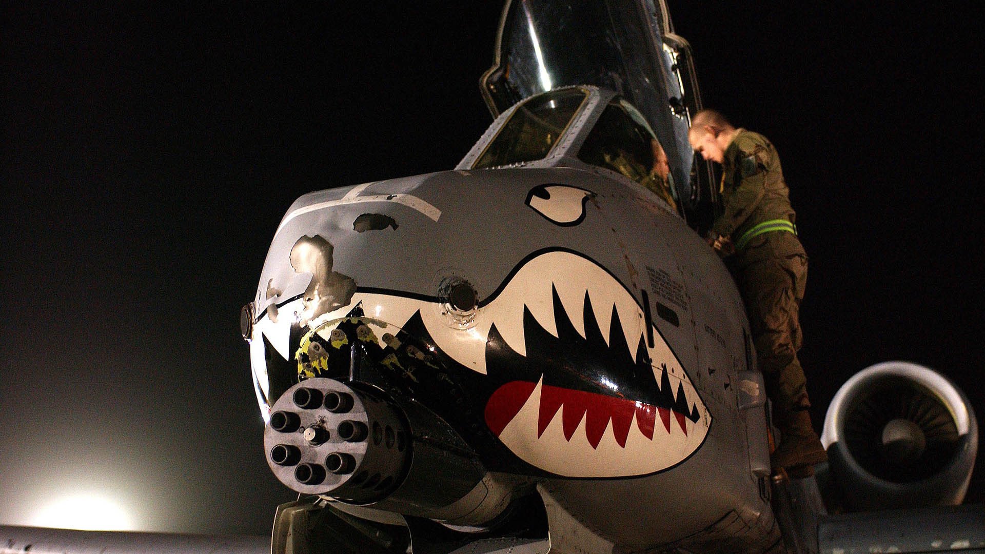 国家队全新战术体系亮相以速度和压迫为主要核心，国家队02のエロ