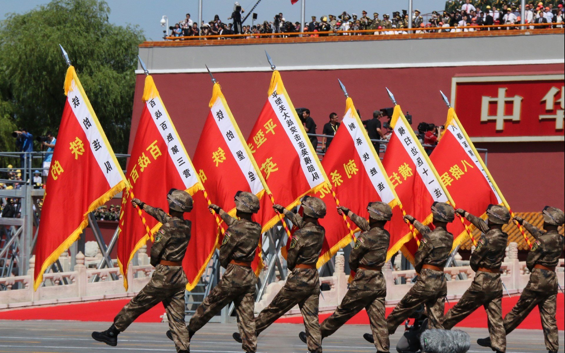 本·普劳德蝶泳50米表现燃爆泳池，普劳德游泳