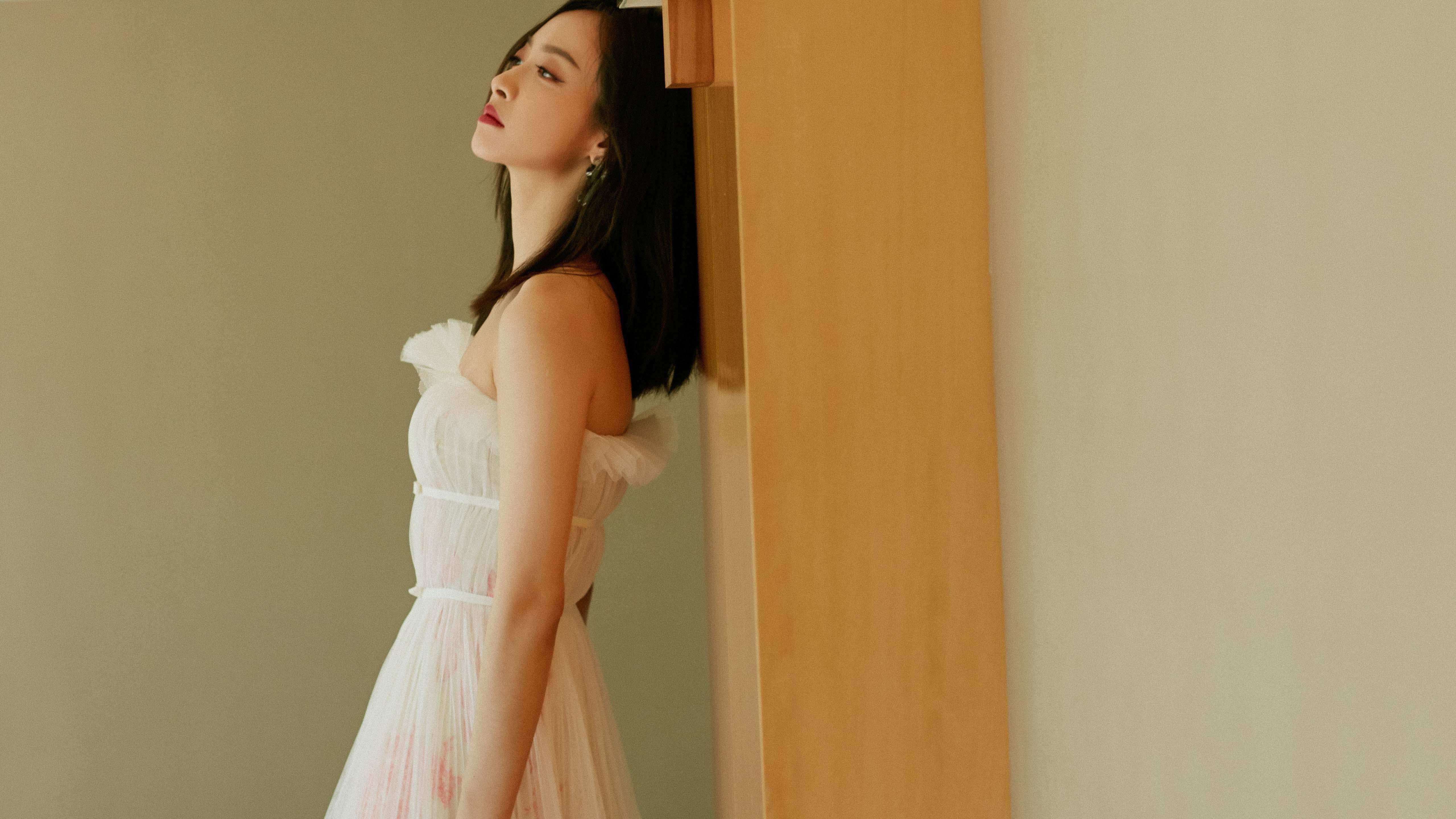 欧洲冠军联赛半决赛激战正酣，强队争夺决赛席位，欧洲冠军联赛视频