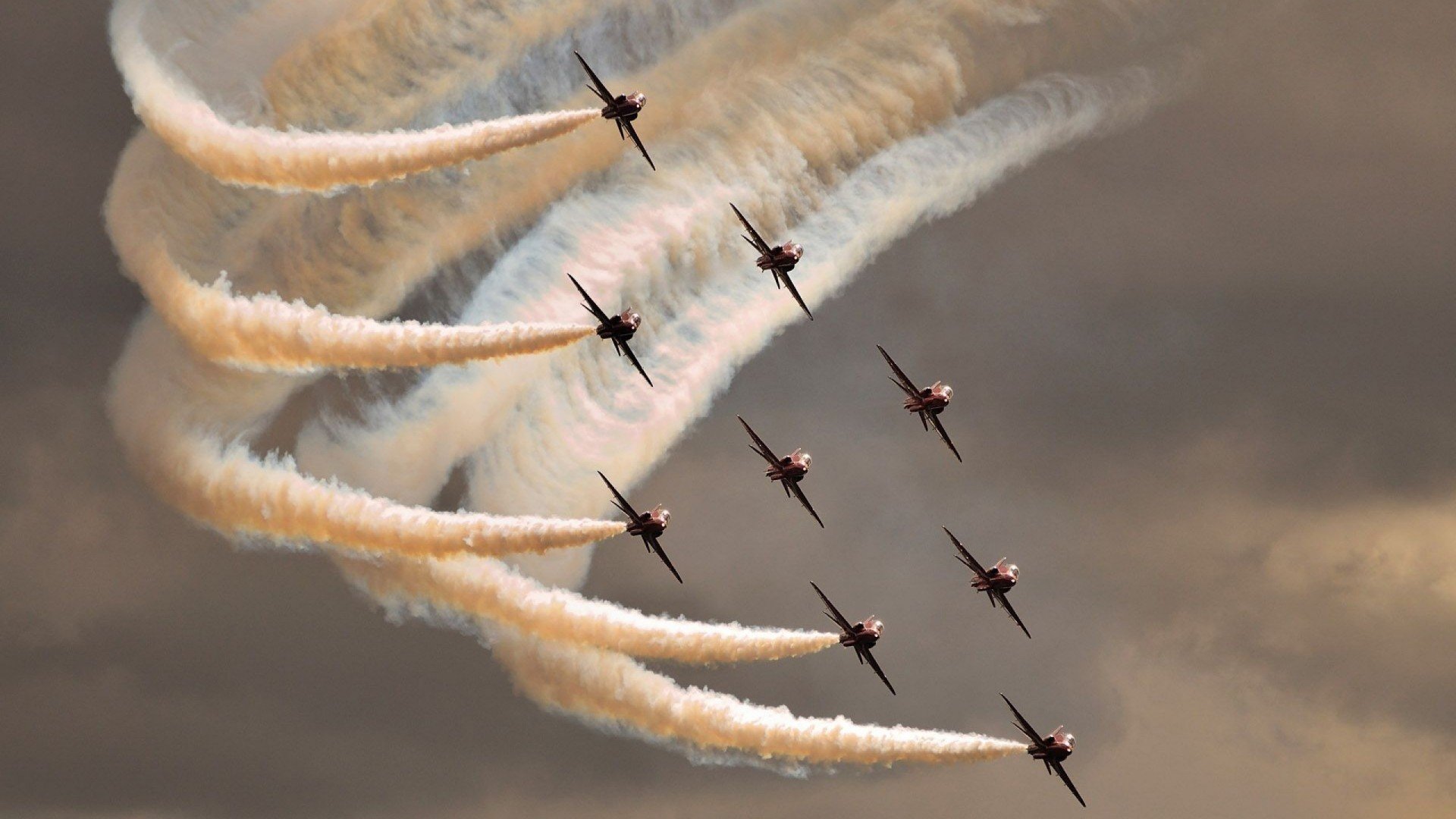 英超激战不断：悬念、激情、胜利在望！，zaker 英超